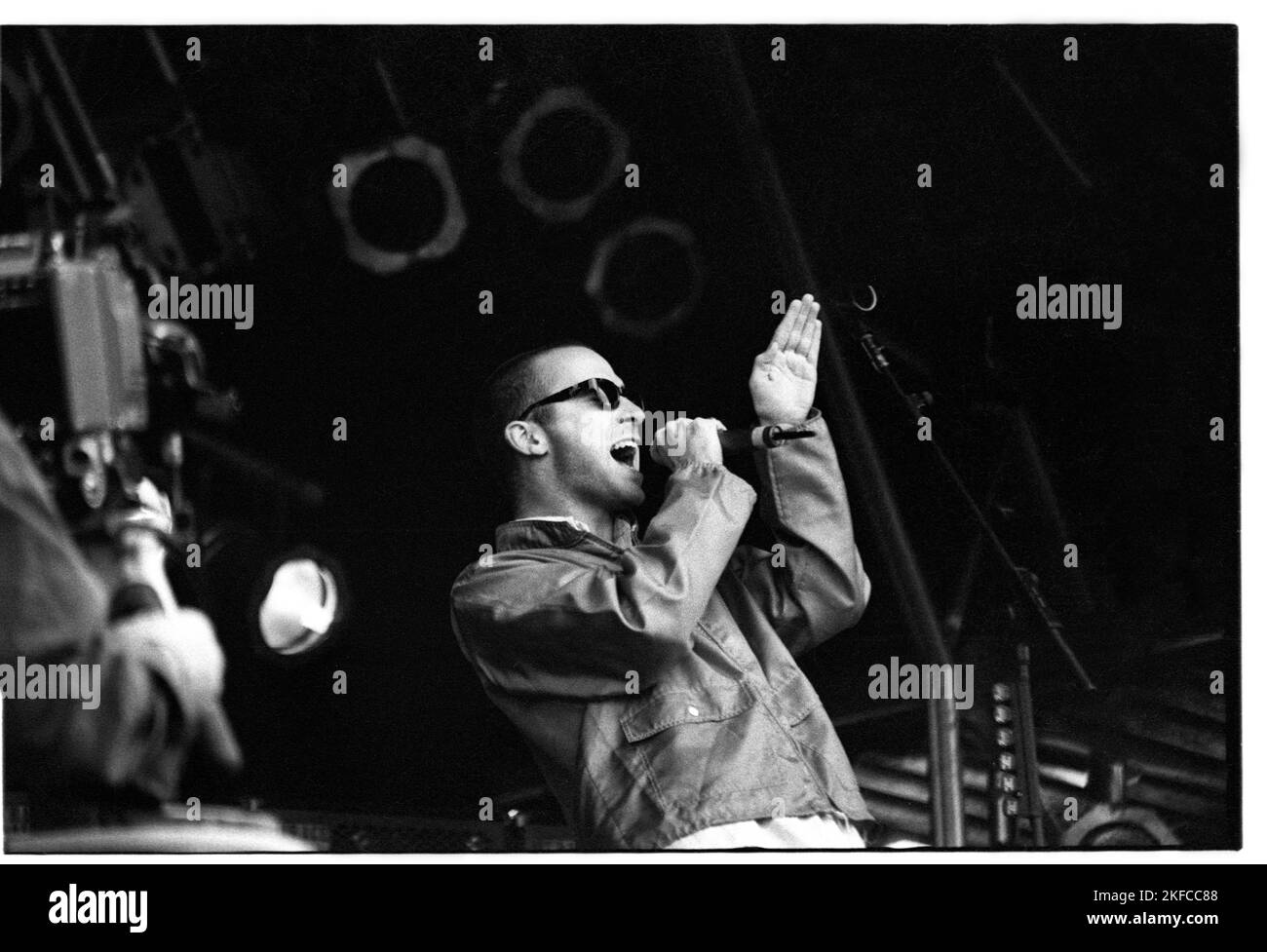 Ed Kawalczyk della band Live on the NME Stage at Glastonbury Festival, Pilton, England, June 24 1995. Fotografia: ROB WATKINS Foto Stock