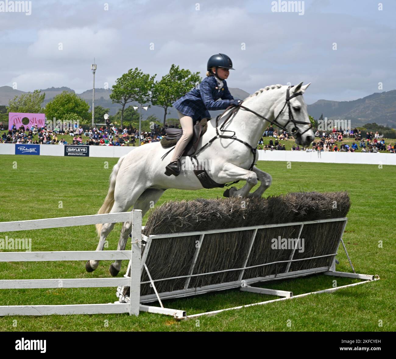 Christchurch, Nuova Zelanda - 11 novembre 2022; Showjumping equestre al Salone agricolo della Nuova Zelanda. Foto Stock