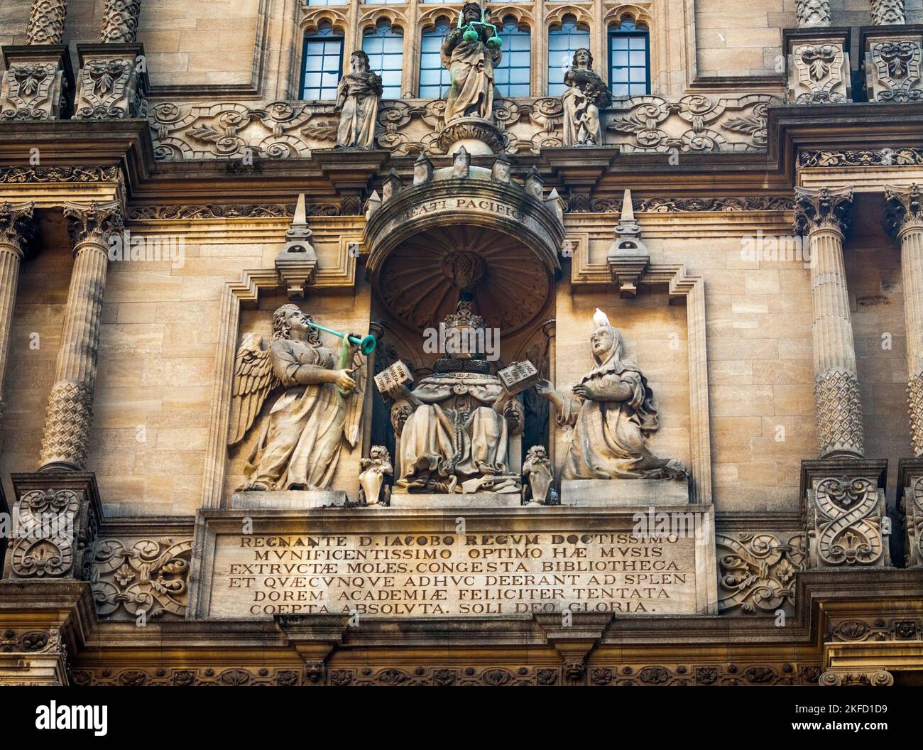 Particolare dell'edificio principale della Biblioteca Bodleiana, Oxford University, Inghilterra Foto Stock
