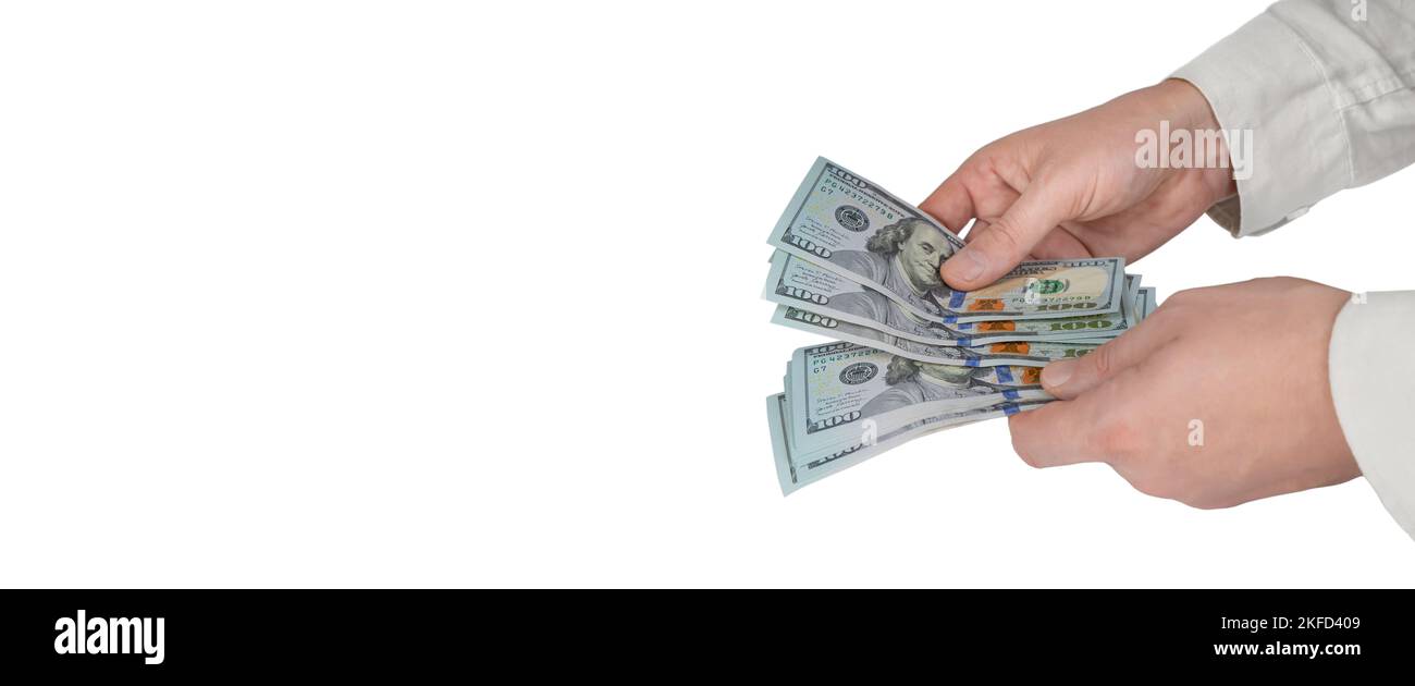 Uomo che conta soldi. Allocazione di denaro, concetto di economia, dollaro americano in calo o in aumento. Mani dell'uomo con i contanti del dollaro isolati su fondo bianco. In alto vi Foto Stock