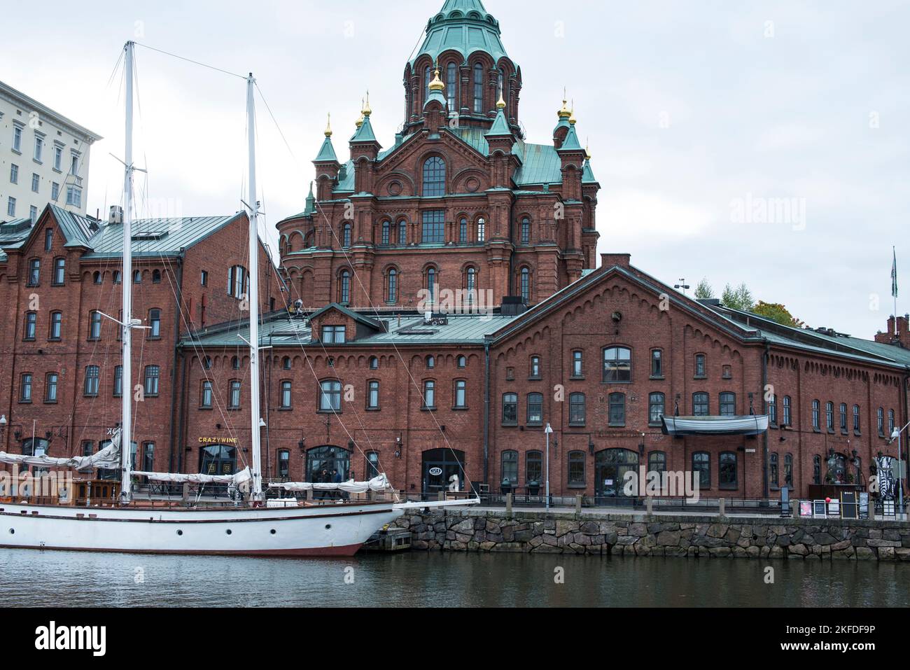 Negozi sul porto, Helsinki Foto Stock