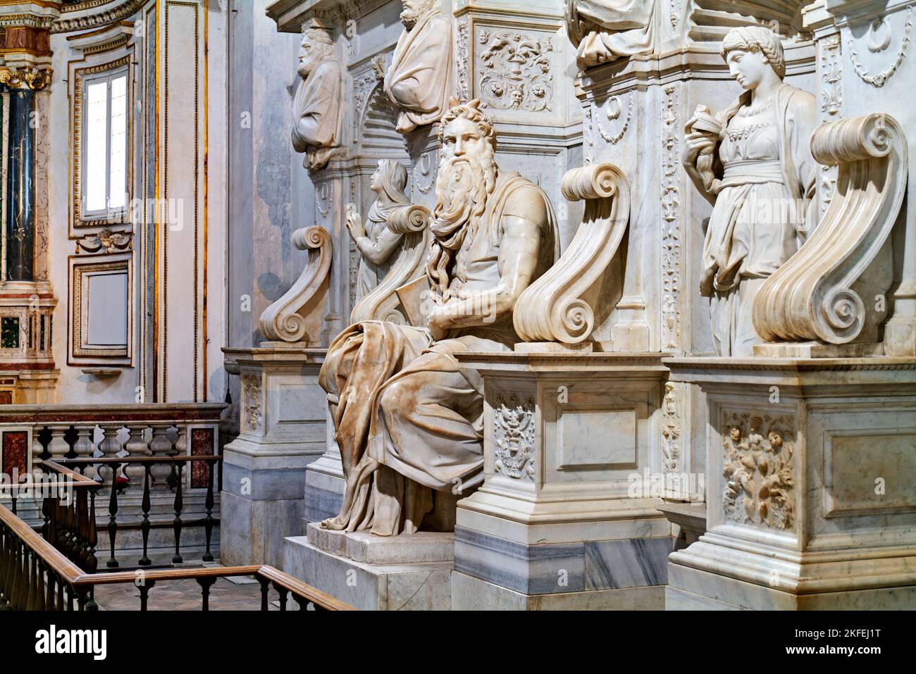 Roma Lazio Italia. San Pietro in vincoli. Moses è una scultura dell'artista italiano Michelangelo Buonarroti Foto Stock