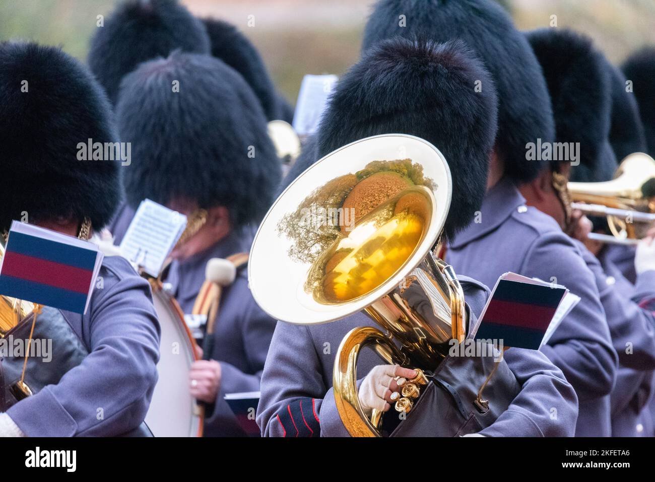 Band of the Coldstream Guards suonando dopo la truppa dei Re, Royal Horse Artillery eseguiva un saluto con le armi per il compleanno di Re Carlo III Foto Stock