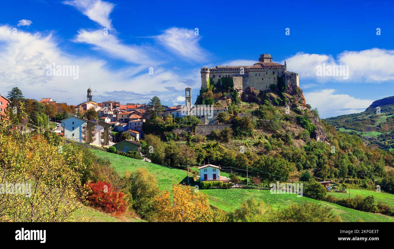 'Castello di Bardi' - bellissimo castello medievale e borgo in Emilia-Romagna Foto Stock