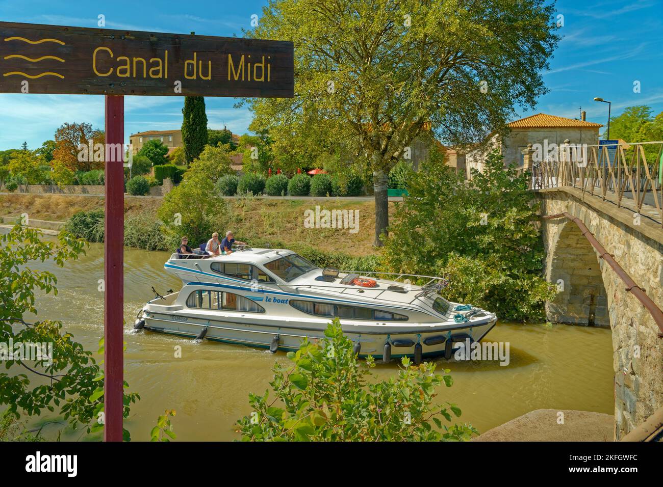 Il Canal du Midi a Roubia nel dipartimento dell'Aude nel sud della Francia Foto Stock