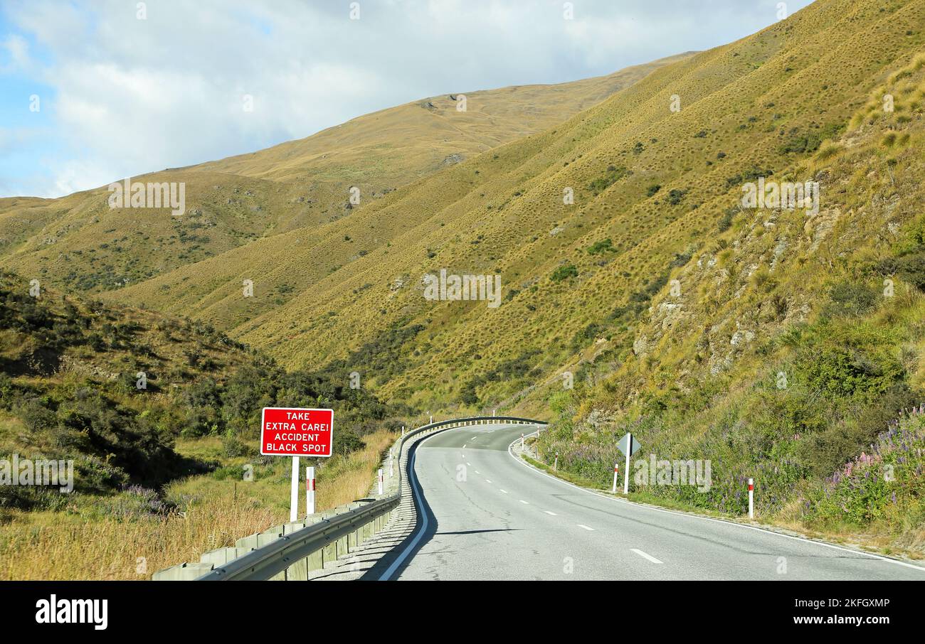 Strada pericolosa - Nuova Zelanda Foto Stock