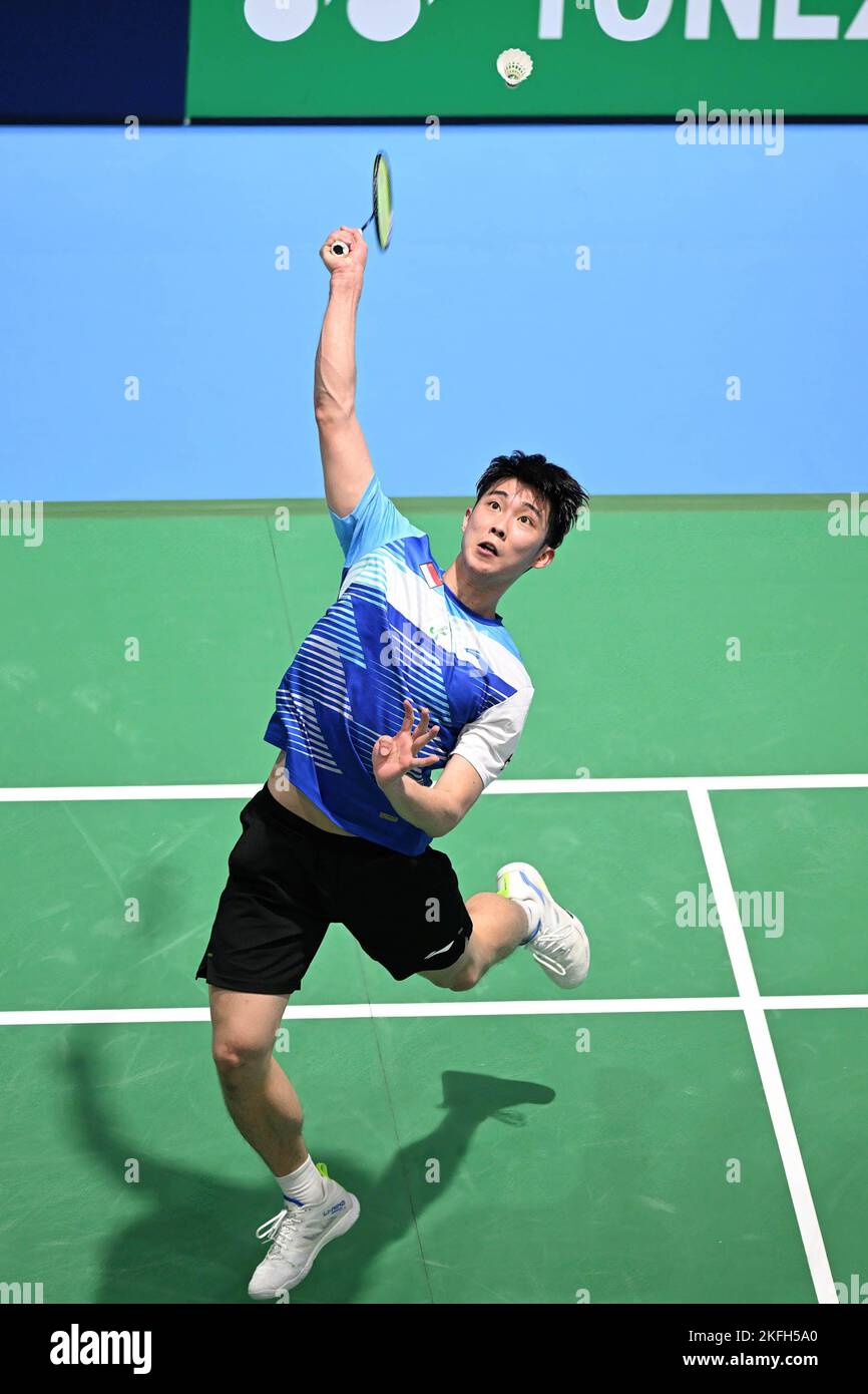 Sydney, Australia. 18th Nov 2022. Loh Kean Yew di Singapore visto durante il gruppo SATHIO 2022 Australian Badminton Open uomini single quarti di finale partita contro Shi Yu Qi della Cina. Loh perse la partita, 21-17, 16-21, 13-21. Credit: SOPA Images Limited/Alamy Live News Foto Stock