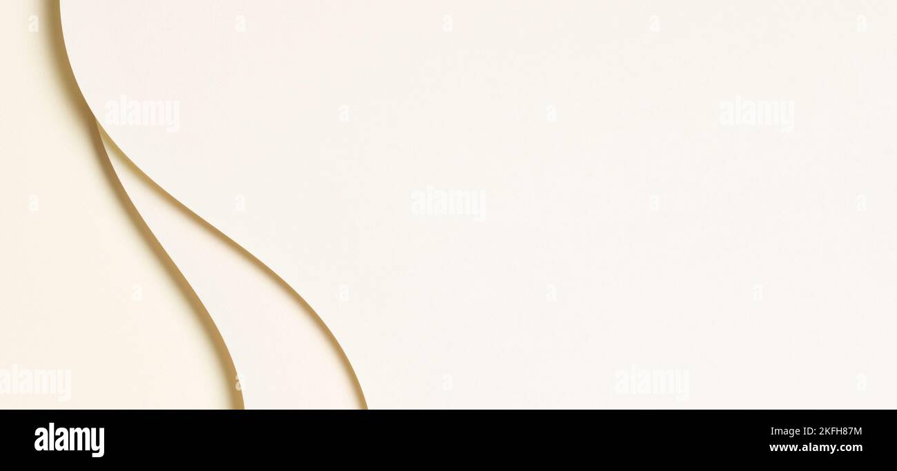 Sfondo della trama della carta colorata astratta. Composizione verticale minima con forme geometriche e linee curve in tonalità neutre di colore marrone beige Foto Stock