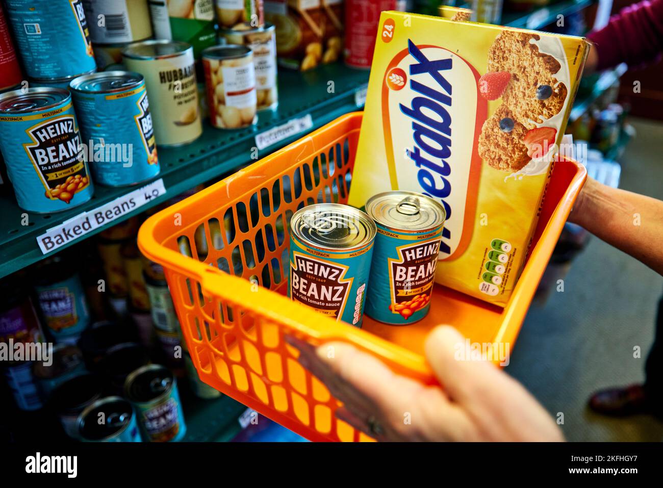 Una banca del cibo del villaggio nel Lancashire Regno Unito Foto Stock