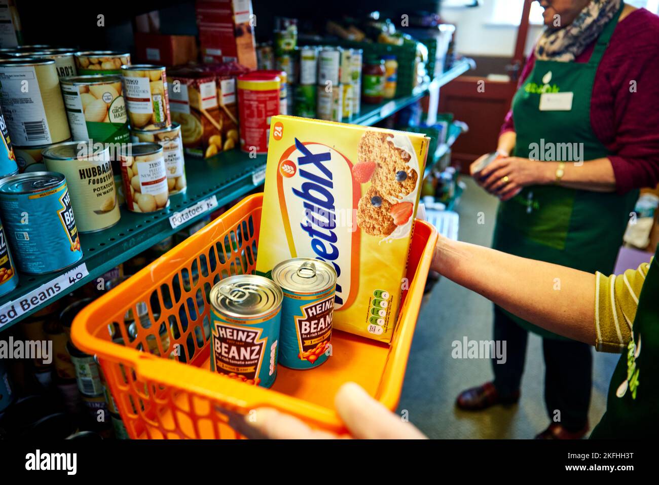 Una banca del cibo del villaggio nel Lancashire Regno Unito Foto Stock