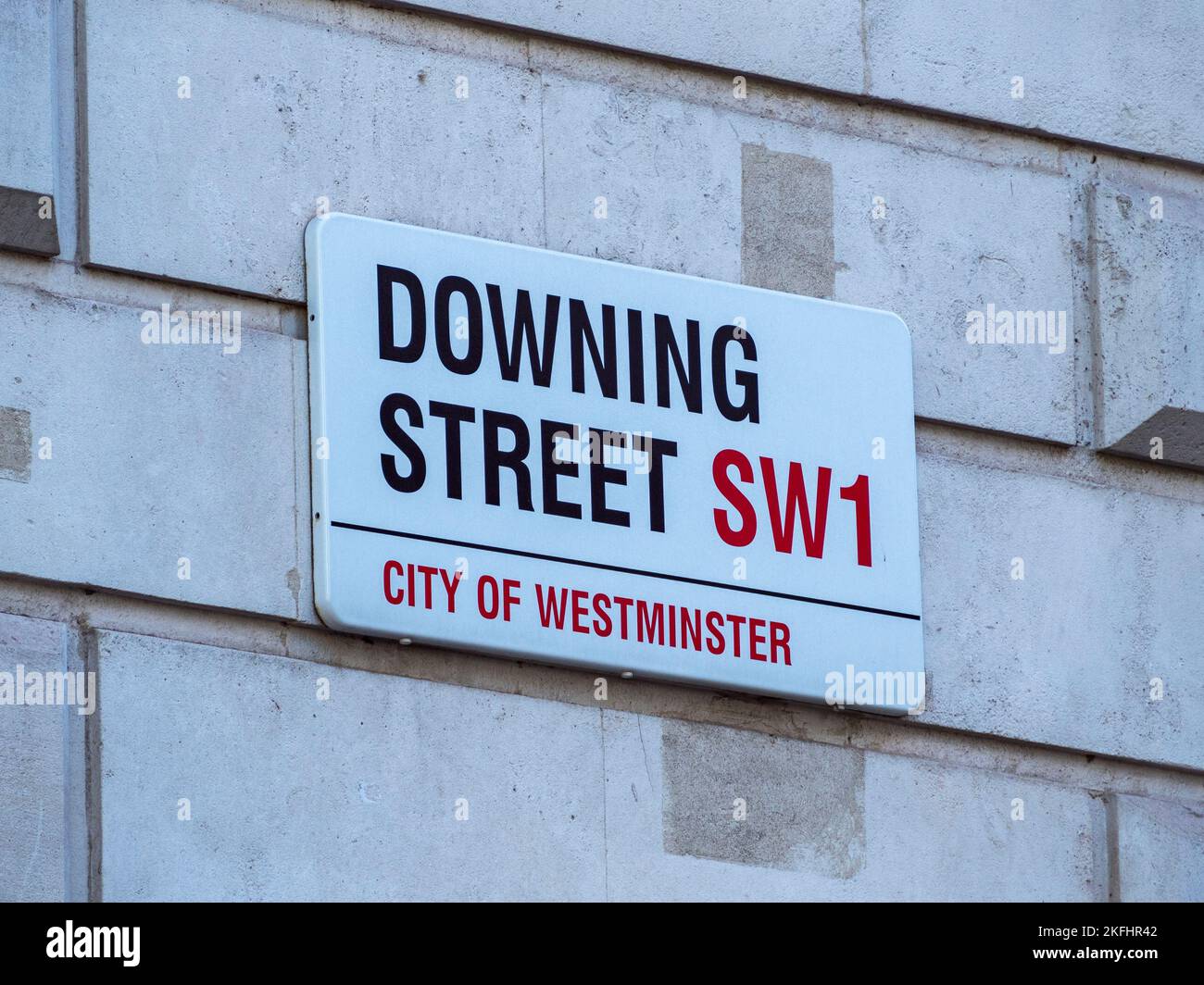 Cartello stradale per Downing Street, residenza del primo ministro britannico, Londra, Regno Unito Foto Stock