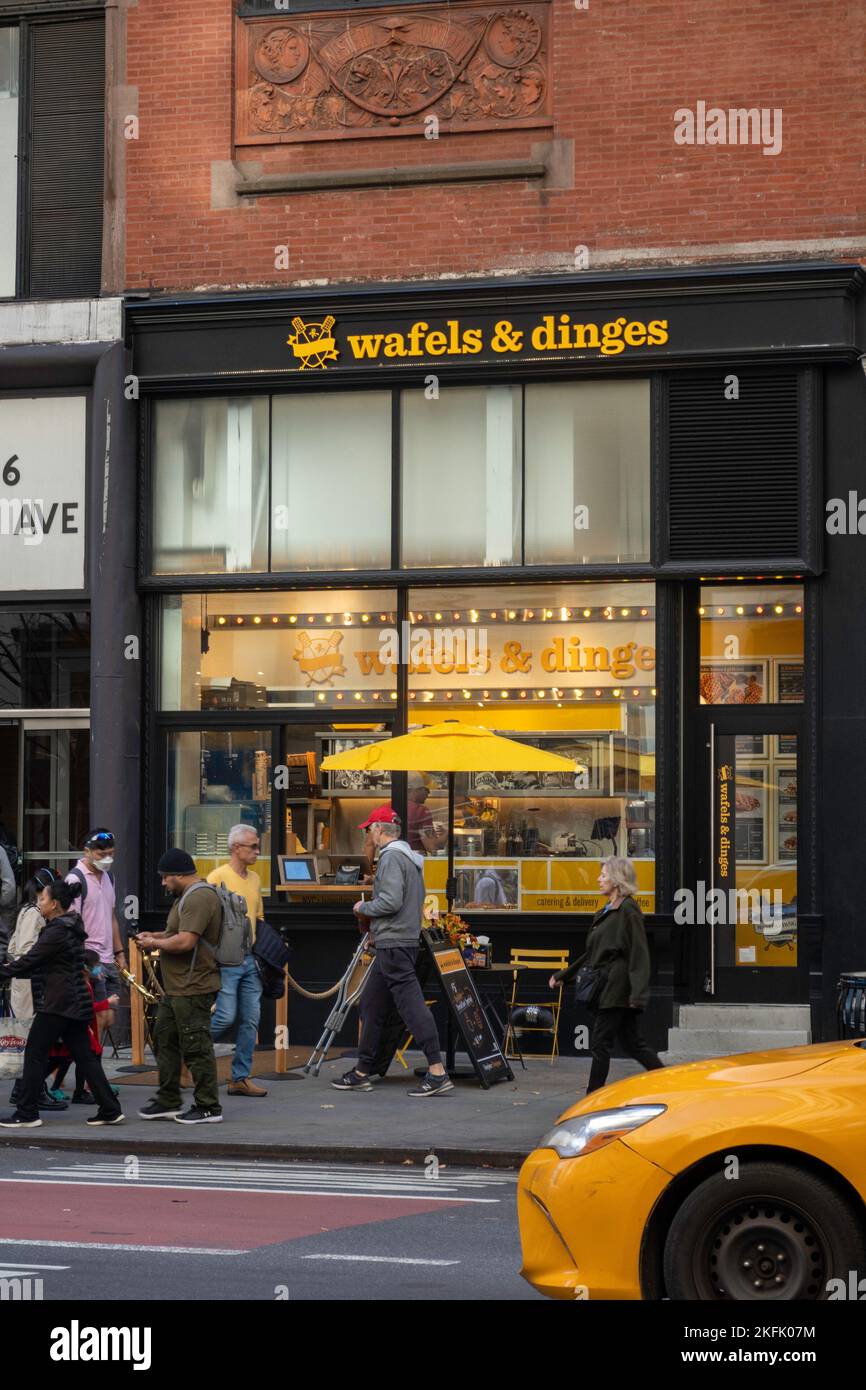 Wafels & Dinges è un ristorante informale sulla W. 23rd St. Nel flatiron District, 2022, New York City, USA Foto Stock