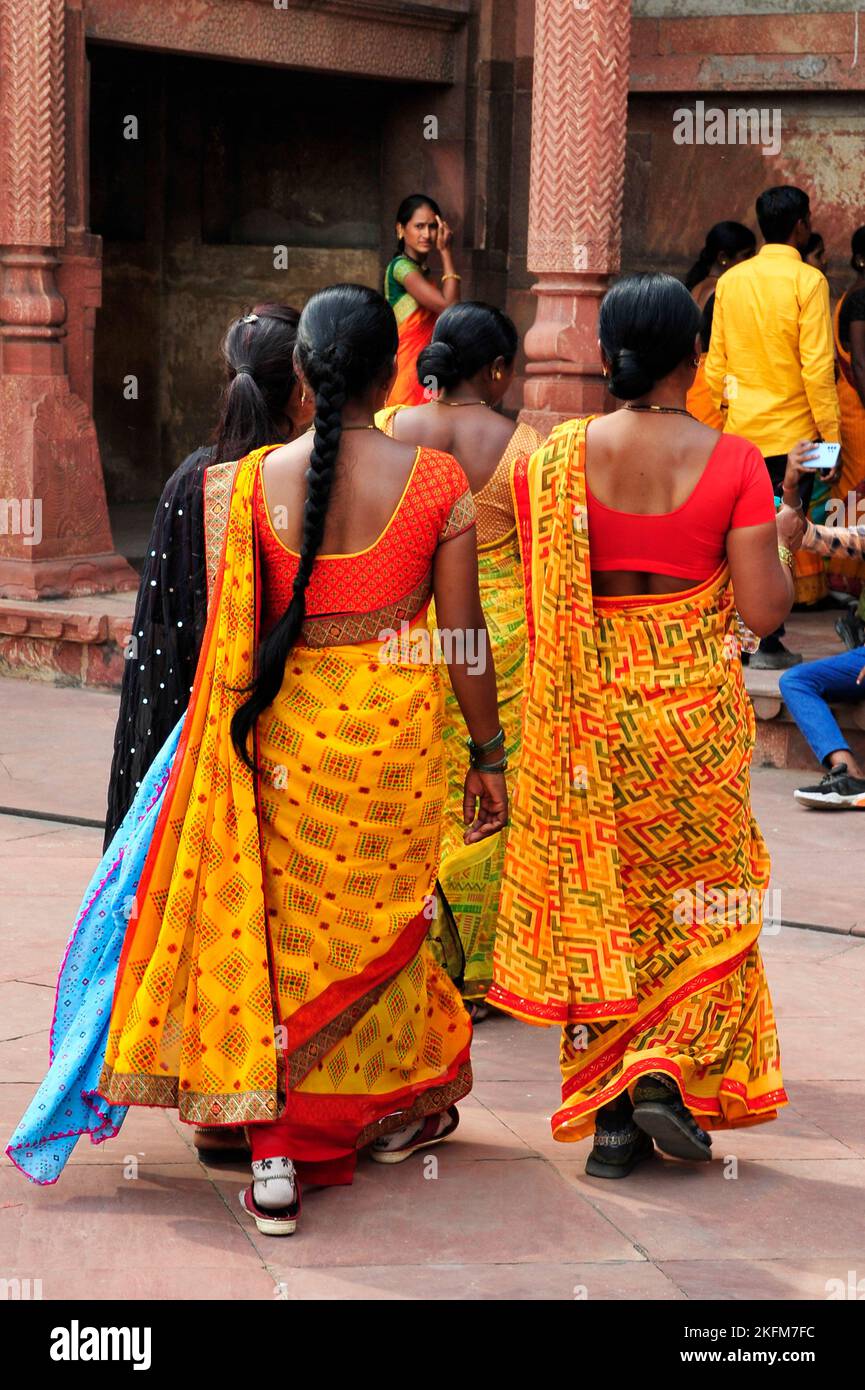 Donne con abiti tipici, India Foto Stock