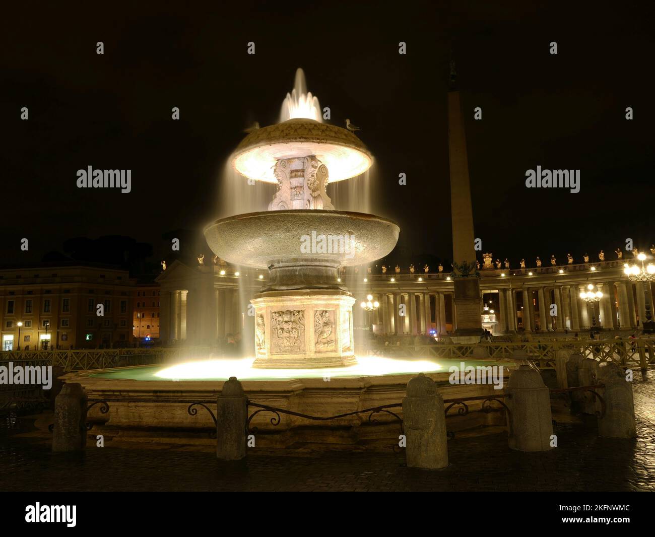 fontana di fronte a St. Basilica di Pietro Foto Stock