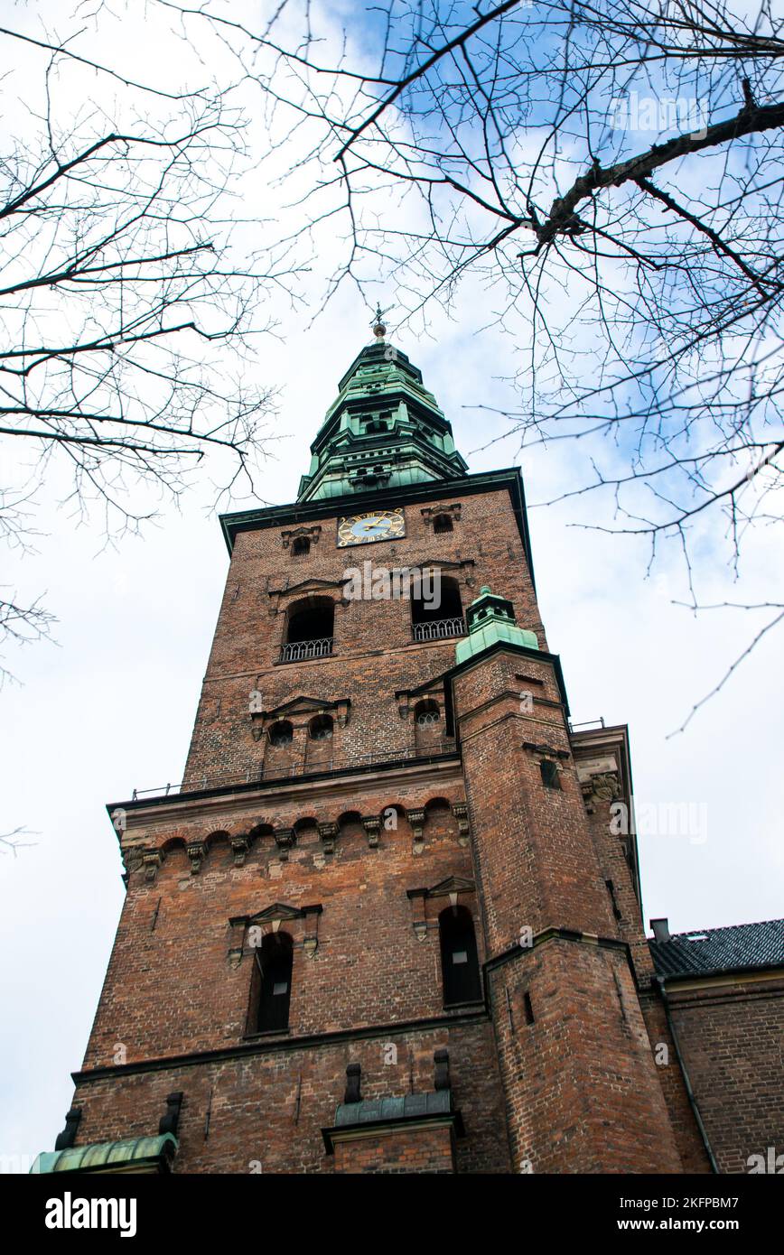 St Chiesa di Pietro, Copenaghen, Danimarca. (St. Petri Kirke) Una chiesa gotica scandinava nella capitale danese. Sankt Petri. Foto Stock