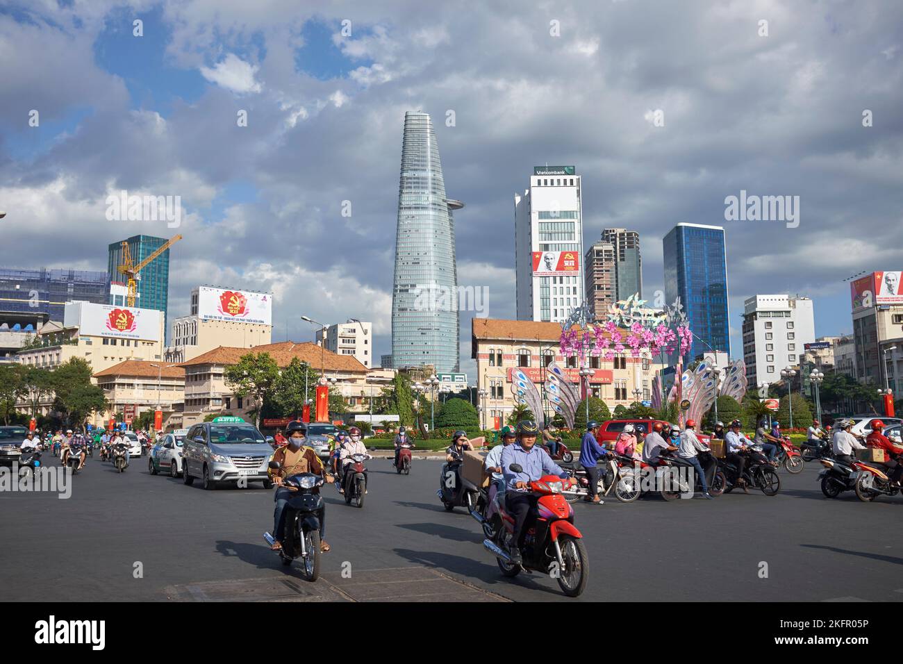 Traffico Downtown ho Chi Minh City Vietnam Foto Stock
