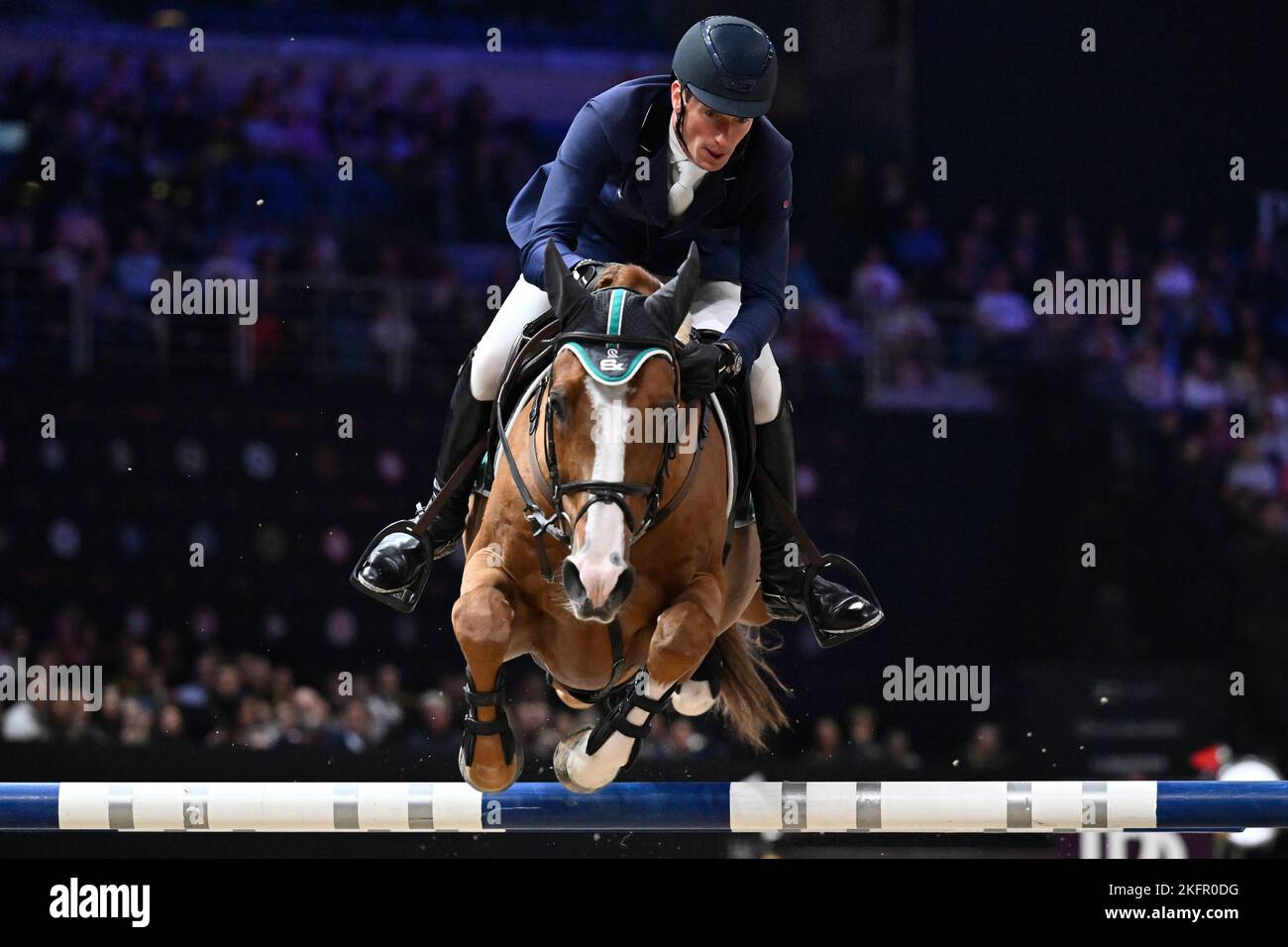 Praga, Repubblica Ceca. 19th Nov 2022. Daniel Deusser di Germania con il cavallo Scuderia 1918 Tobago Z gareggia durante il Global Champions Prague Playoffs show jumping finals a Praga, Repubblica Ceca, 19 novembre 2022. Credit: Ondrej Deml/CTK Photo/Alamy Live News Foto Stock