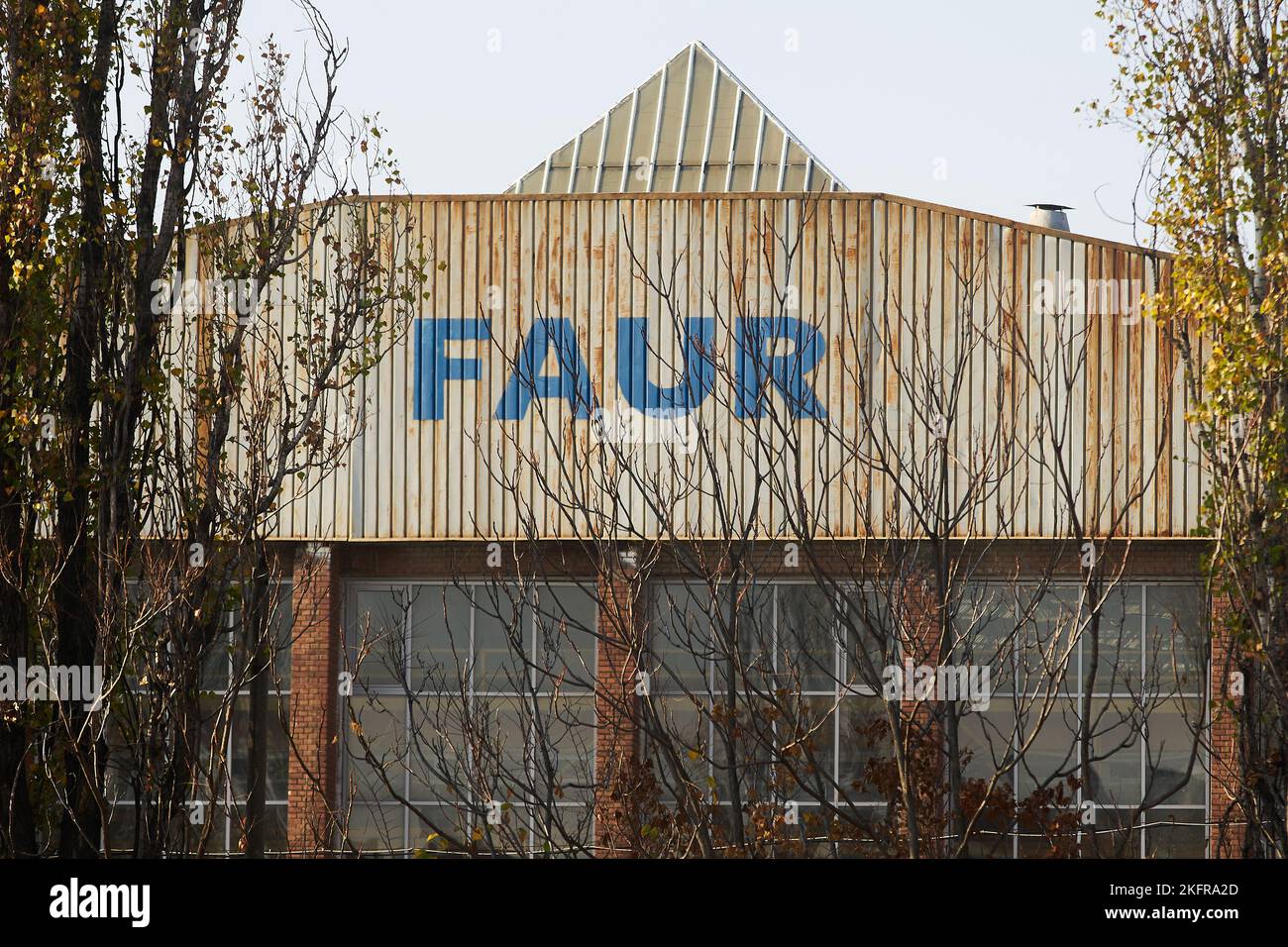 Bucarest, Romania - 09 novembre 2022: Le sale di Faur Industrial Plant, ex Malaxa. Foto Stock