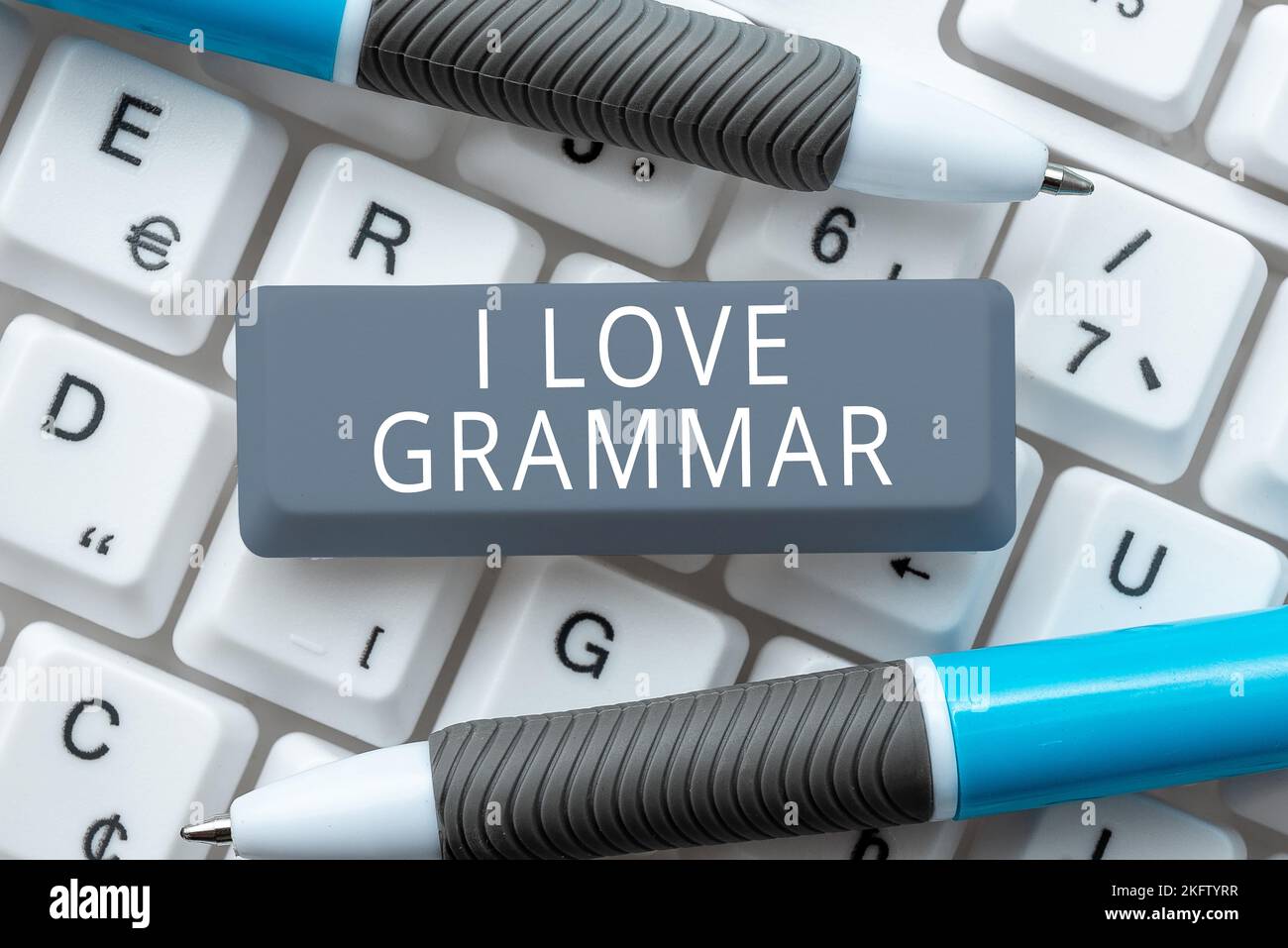 Scrittura che mostra il testo i Love Grammar. Concetto di business atto di ammirazione del sistema e della struttura del linguaggio Foto Stock