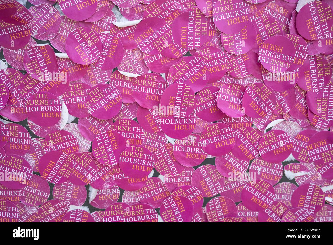 Usato Sticker di entrata al Museo Holburne fuori dal Museo a Bath Inghilterra Regno Unito Foto Stock