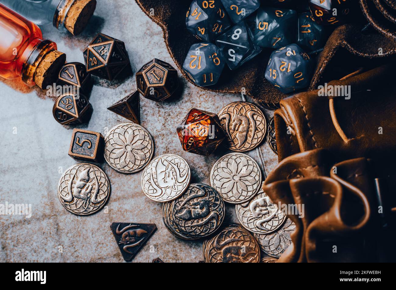 Vista dall'alto dell'attrezzatura da gioco di ruolo da tavolo. Foto Stock