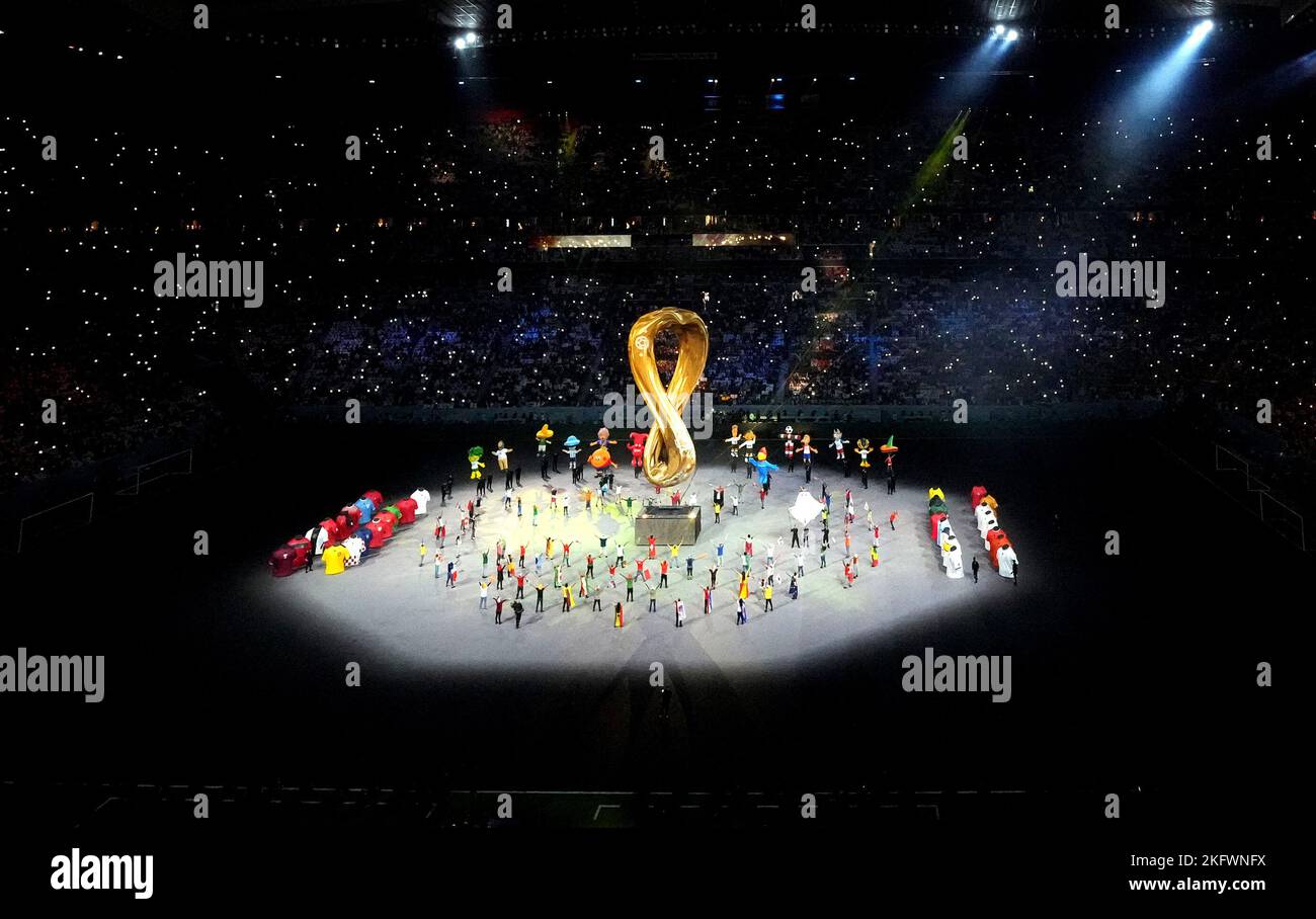 Una visione generale durante la cerimonia di apertura della Coppa del mondo FIFA 2022 allo stadio al Bayt, al Khor. Data immagine: Domenica 20 novembre 2022. Foto Stock