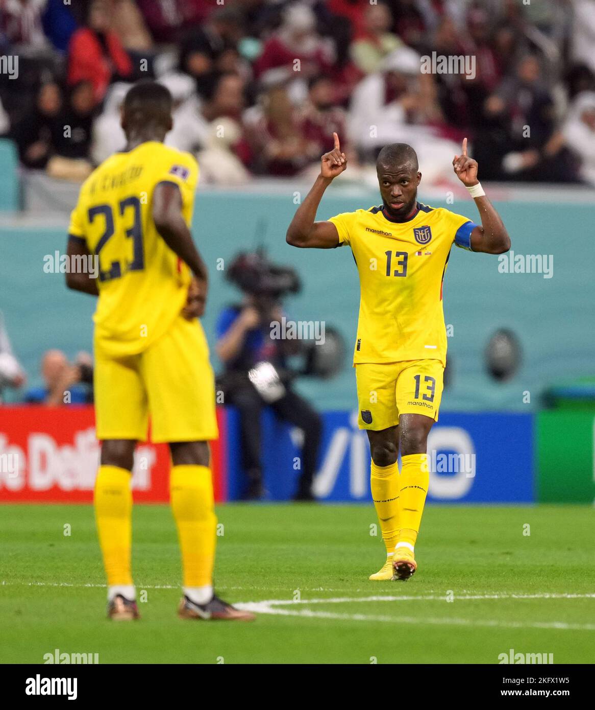 L'Enner Valencia dell'Ecuador festeggia l'apertura del gol durante la partita del Gruppo di Coppa del mondo FIFA A allo stadio al Bayt, al Khor. Data immagine: Domenica 20 novembre 2022. Foto Stock