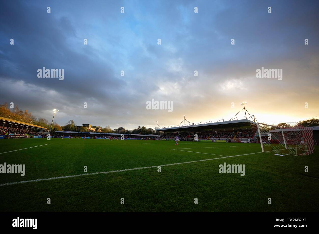 Crawley, Regno Unito. 20th Nov 2022. Crawley, Inghilterra, 20th 2022 novembre: La vista generale all'interno del Broadfield Stadium durante la partita di calcio della Barclays Womens Super League tra Brighton e Liverpool al Broadfield Stadium di Crawley, Inghilterra. (James Whitehead/SPP) Credit: SPP Sport Press Photo. /Alamy Live News Foto Stock