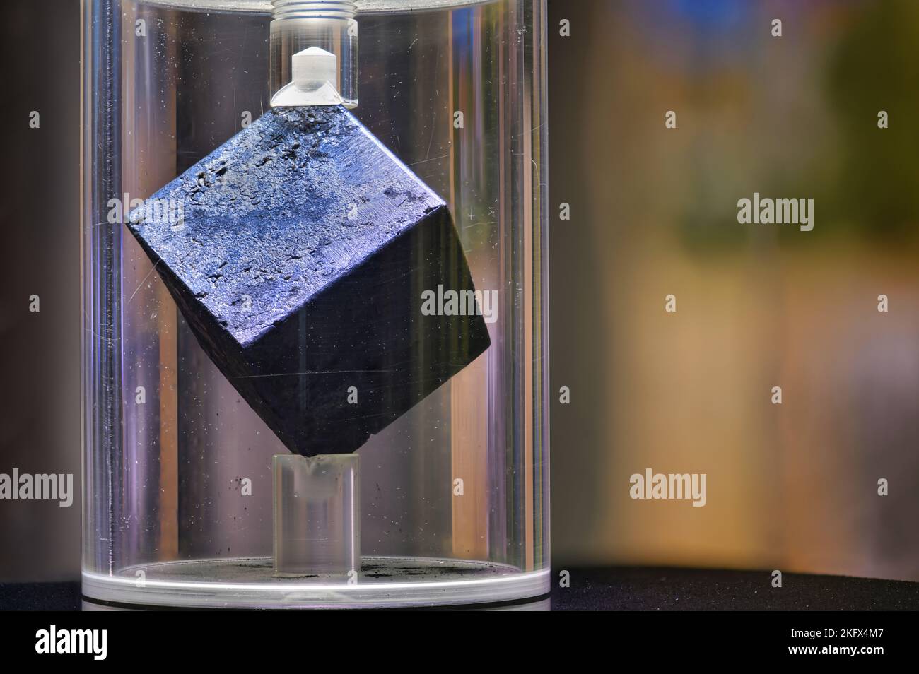 Uranio Dark Cube dalla guerra mondiale 2 Foto Stock