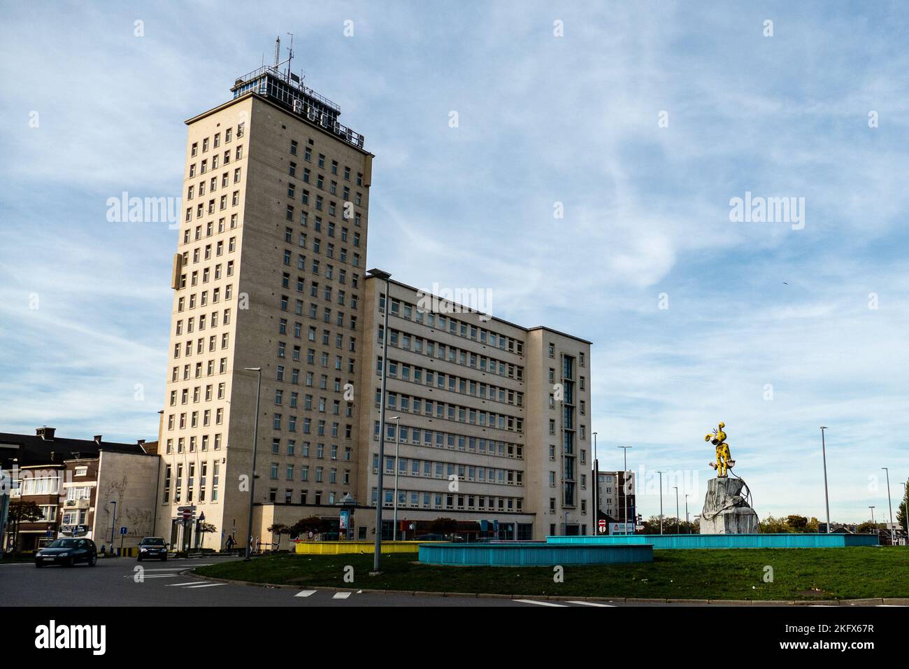 Charleroi, Belgio, 11 novembre 2022. Sulla rotatoria di Yernaux c'è un personaggio comico, il Marsupilami. Foto Stock