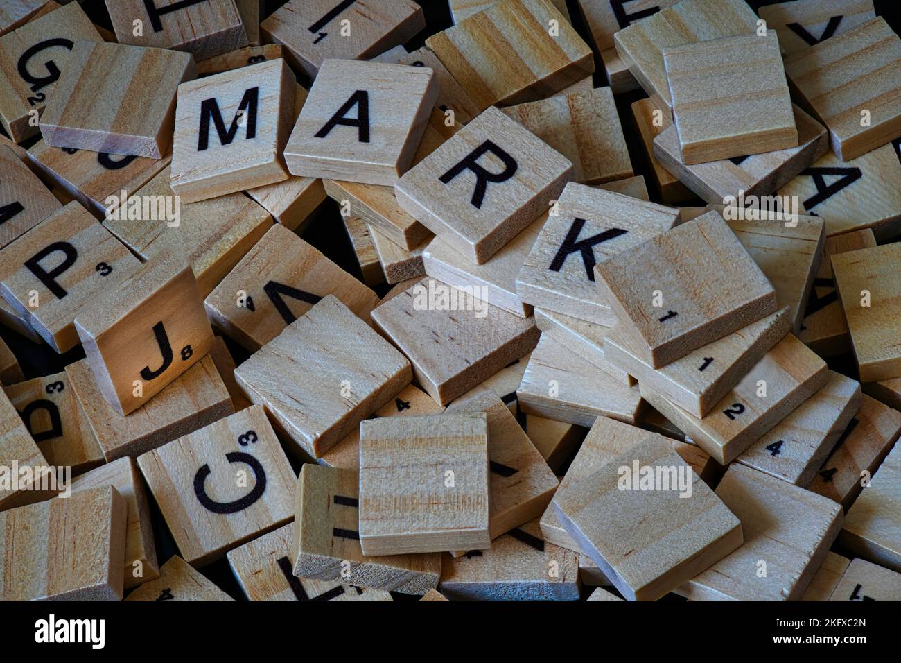 Il messaggio in un mucchio di blocchi di legno Foto Stock