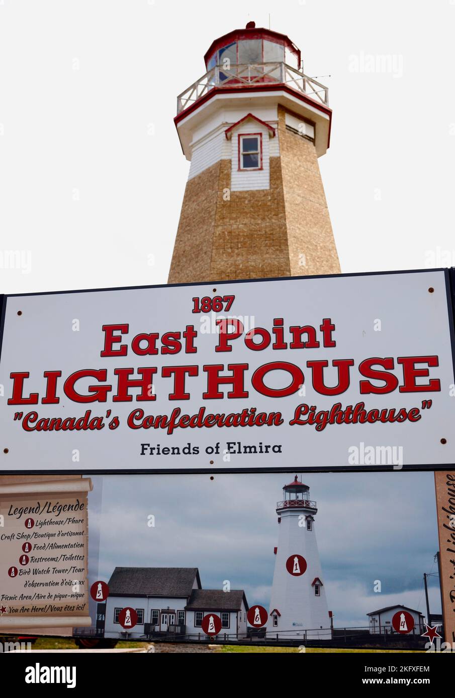 Il faro di East Point è in fase di ristrutturazione a East Point, PEI. Foto Stock