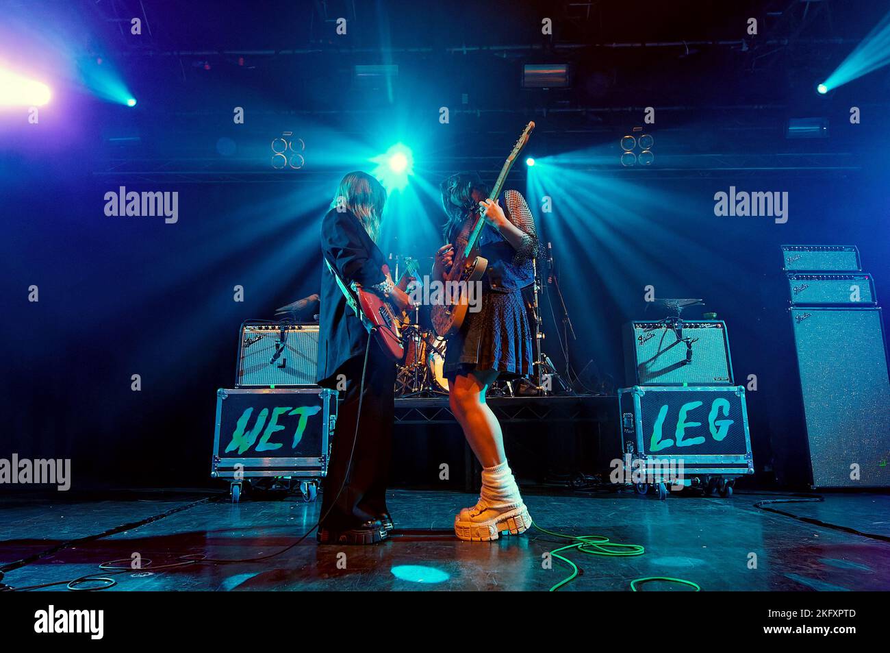 20 novembre 2022: Hester Chambers e Rhian Teasdale della UK Indie band Wet leg live alla O2 Academy Liverpool (Credit Image: © Andy von PIP/ZUMA Press Wire) Foto Stock