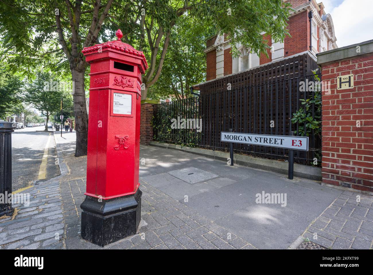 Old Victorian casella postale rossa, East London, Inghilterra, Regno Unito Foto Stock