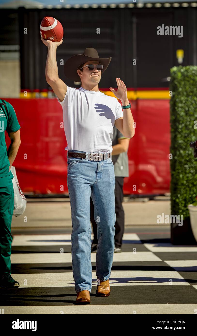 Aston Martin driver Lance passeggia arrivando alla USGP F1 di Austin, Texas Foto Stock