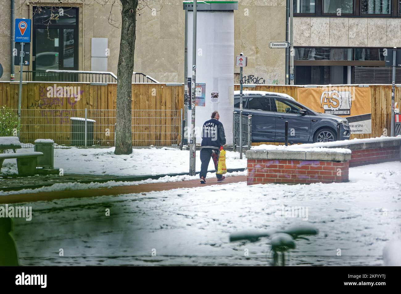 Schnee cade ad Hannover .Linden. Foto Stock