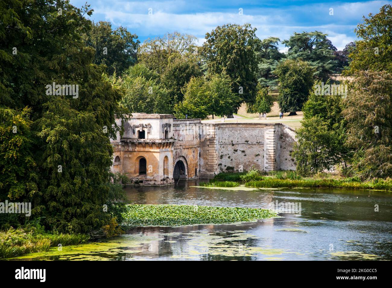 Blenheim Palace (18th C) si trova in un parco creato dal 18th C. giardiniere paesaggio 'Capability' Brown per John Churchill, primo duca di Marlborough Foto Stock