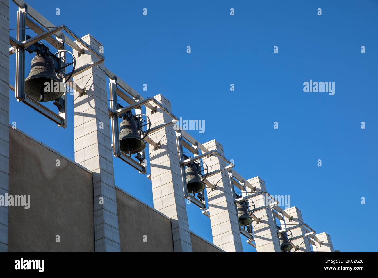 Campane del santuario di Padre Pio a San Giovanni Rotondo Foto Stock