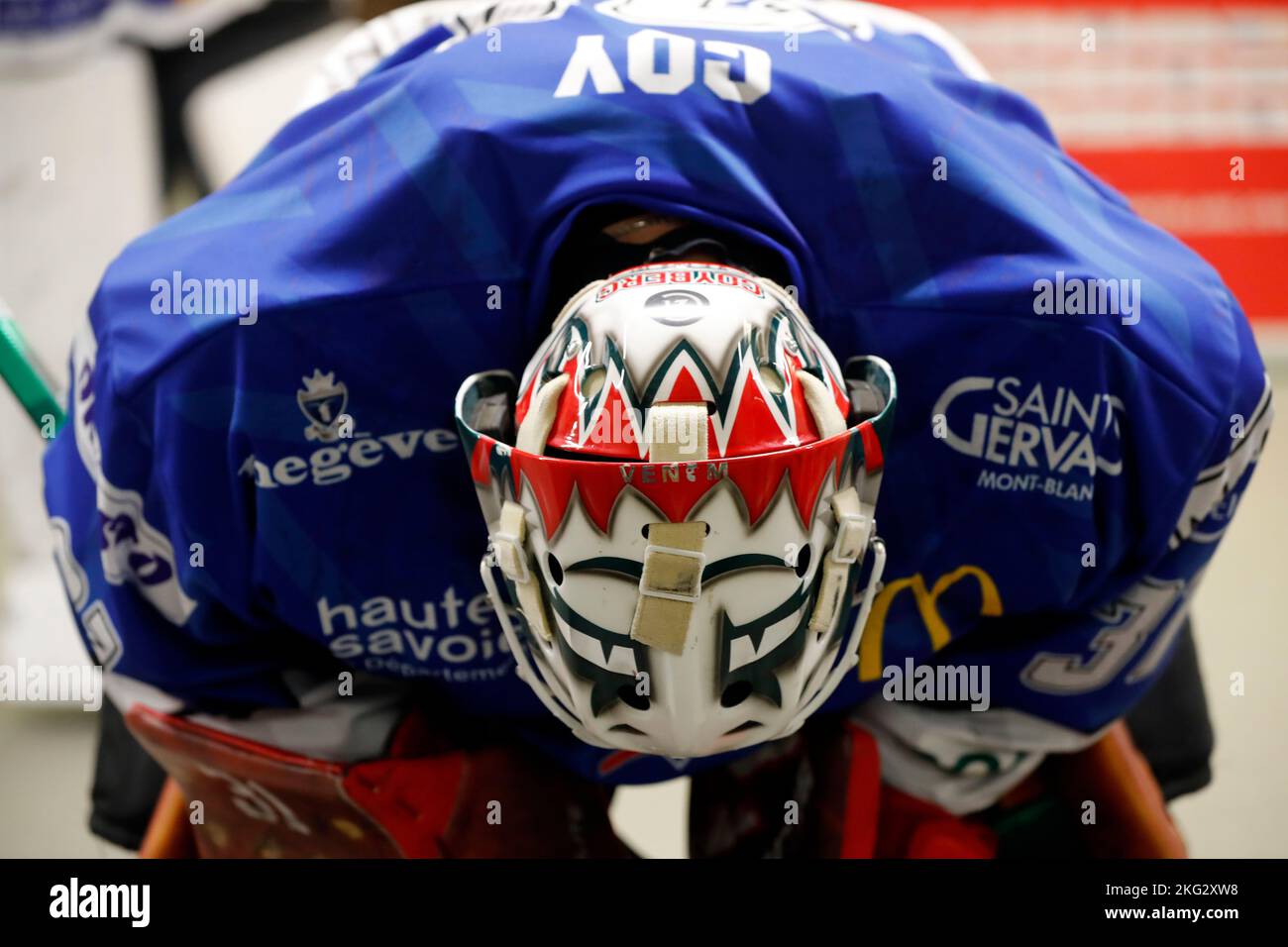 Giocatore di hockey su ghiaccio. Team HC Mont-Blanc. Stagione 2021-22. Francia. Foto Stock
