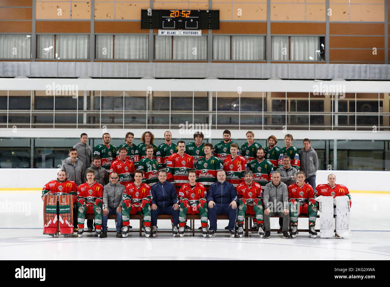 Squadra di hockey su ghiaccio. HC Mont-Blanc. Stagione 2021-22 Francia. Foto Stock