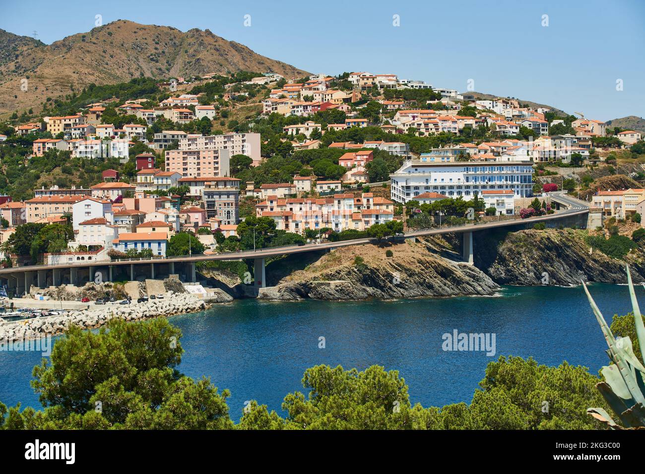 Vista della città di Cerbere, Francia, Europa. Foto Stock