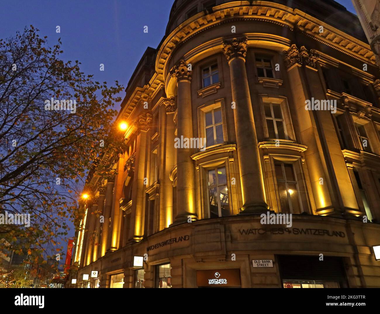 Manchester Royal Exchange Theatre, di notte, St Anns Square, centro città Manchester, Inghilterra, REGNO UNITO, M2 7DH Foto Stock
