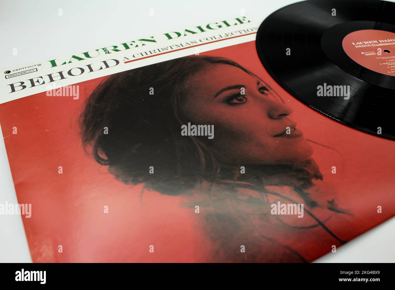 Artista cristiano contemporaneo, Lauren Daigle album musicale su disco LP con dischi in vinile. Intitolato: Ecco: Una collezione di Natale Foto Stock