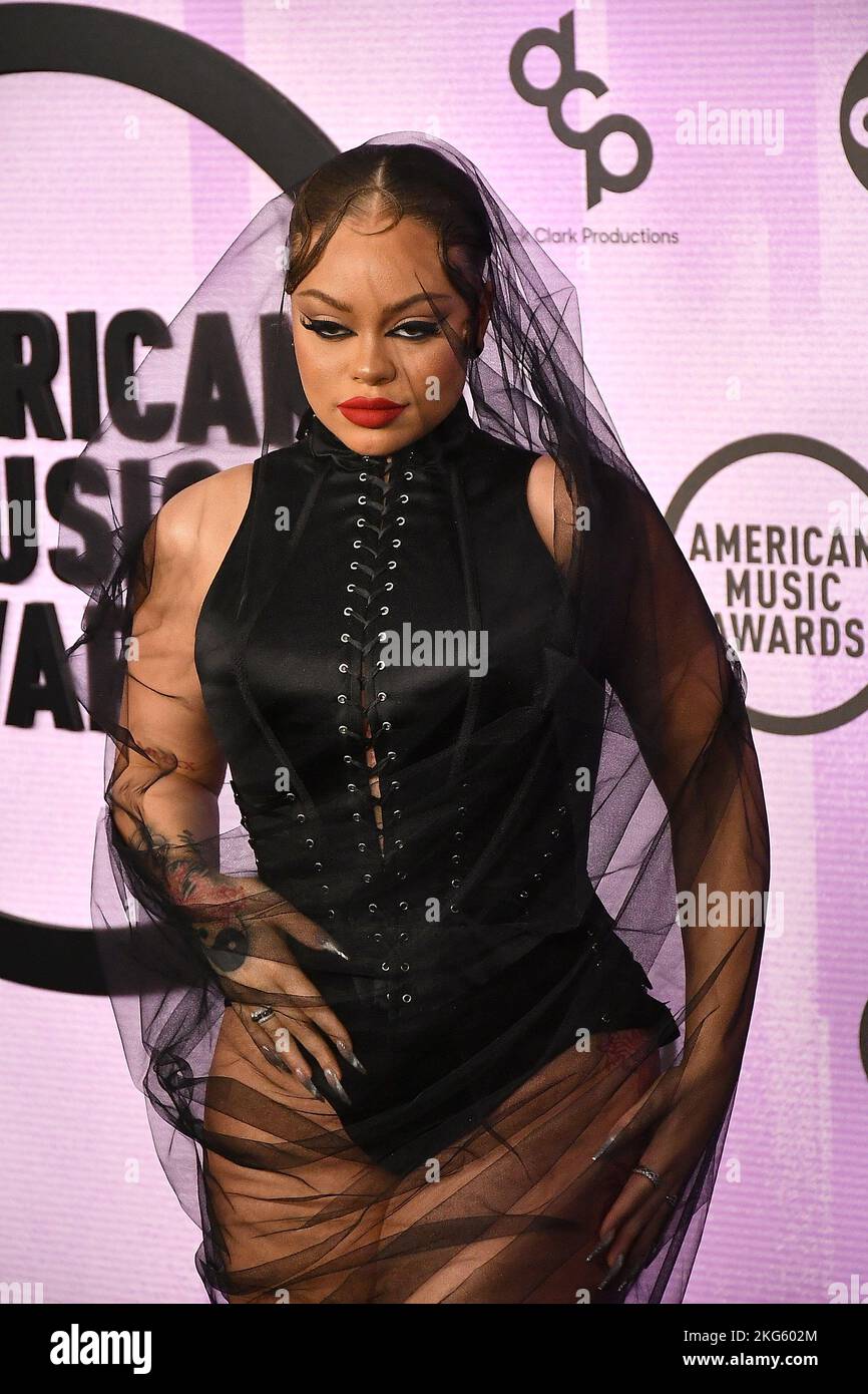 Latte partecipa agli American Music Awards 2022 al Microsoft Theater il 20 novembre 2022 a Los Angeles, California. Foto: Casey Flanigan/imageSPACE/MediaPunch Foto Stock
