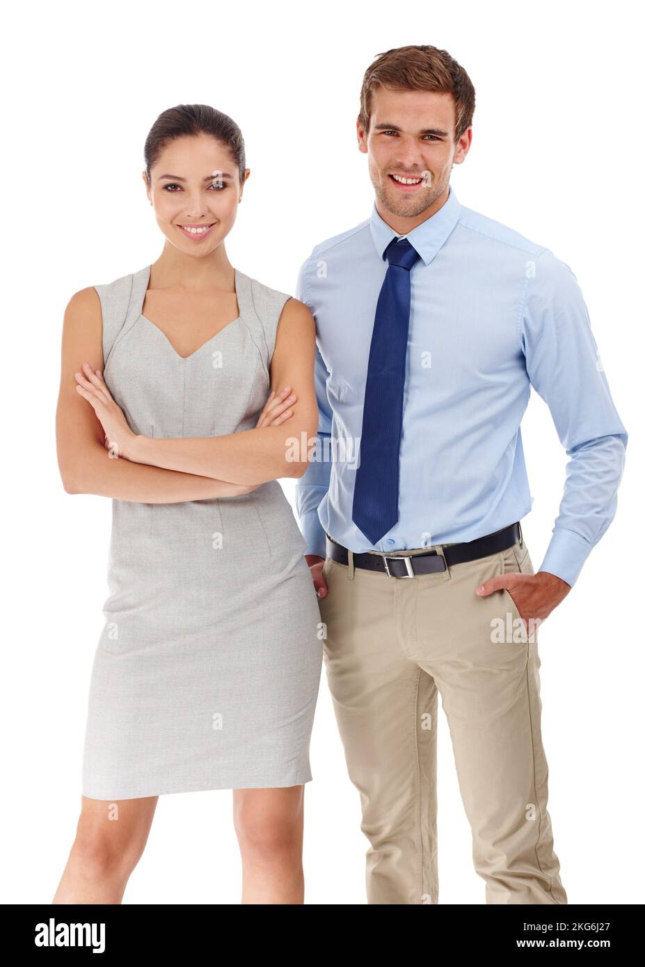 Giocatori di squadra. due colleghi professionisti in piedi insieme in uno studio isolato su bianco. Foto Stock