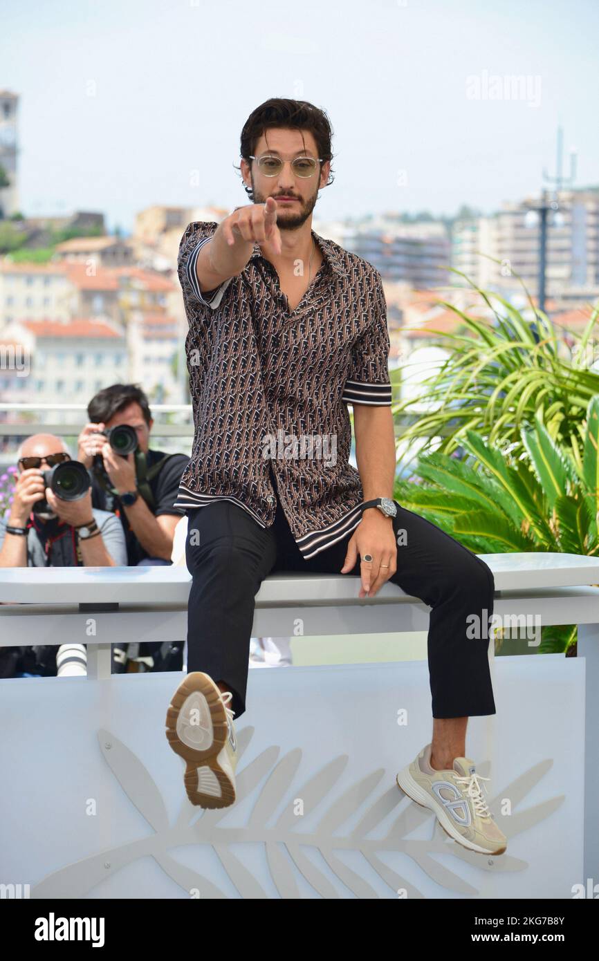 Pierre Niney Fotocall del film 'Mascarade' 75th Cannes Film Festival 28 maggio 2022 Foto Stock