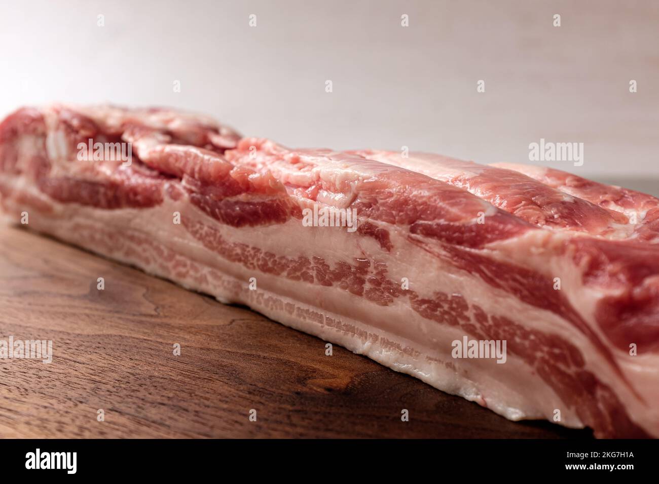 Fette spesse ​​Pork pancetta intera di maiale Foto Stock