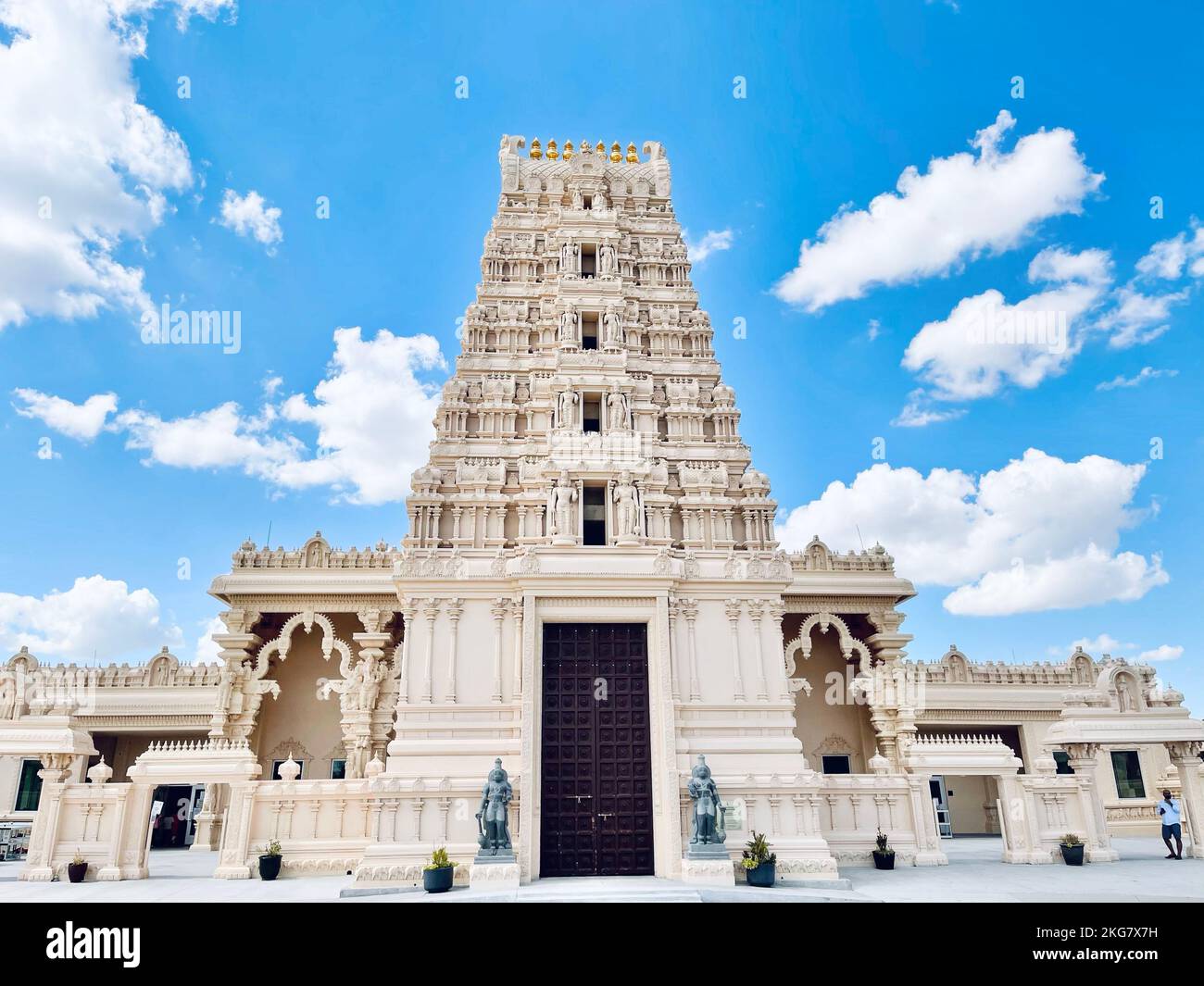 Il paesaggio dello storico Tempio Hindu di Karya Siddhi Hanuman in una giornata di sole Foto Stock