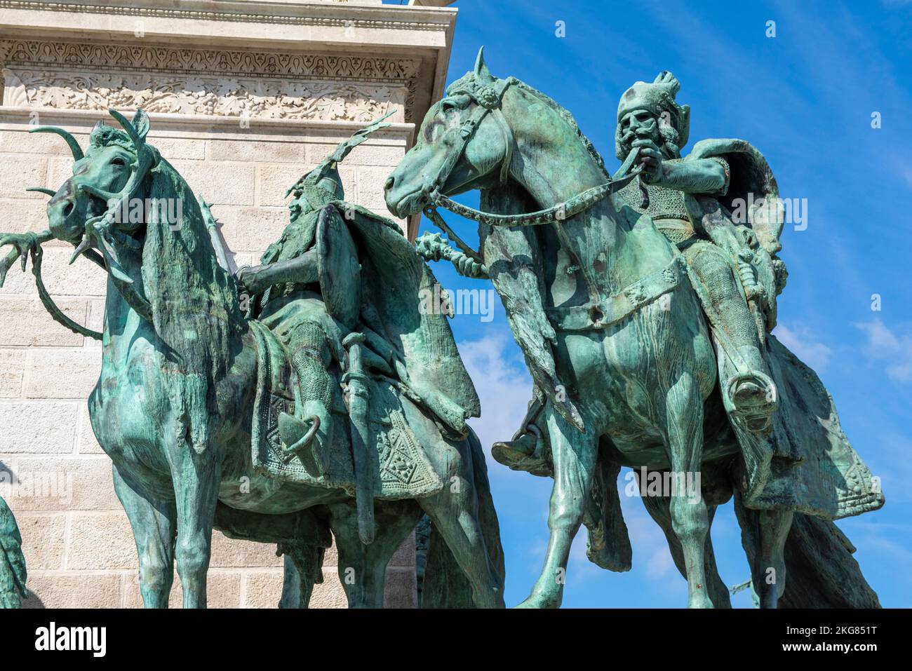 Una giornata di sole in Piazza degli Eroi a Budapest Ungheria Europa UE Foto Stock