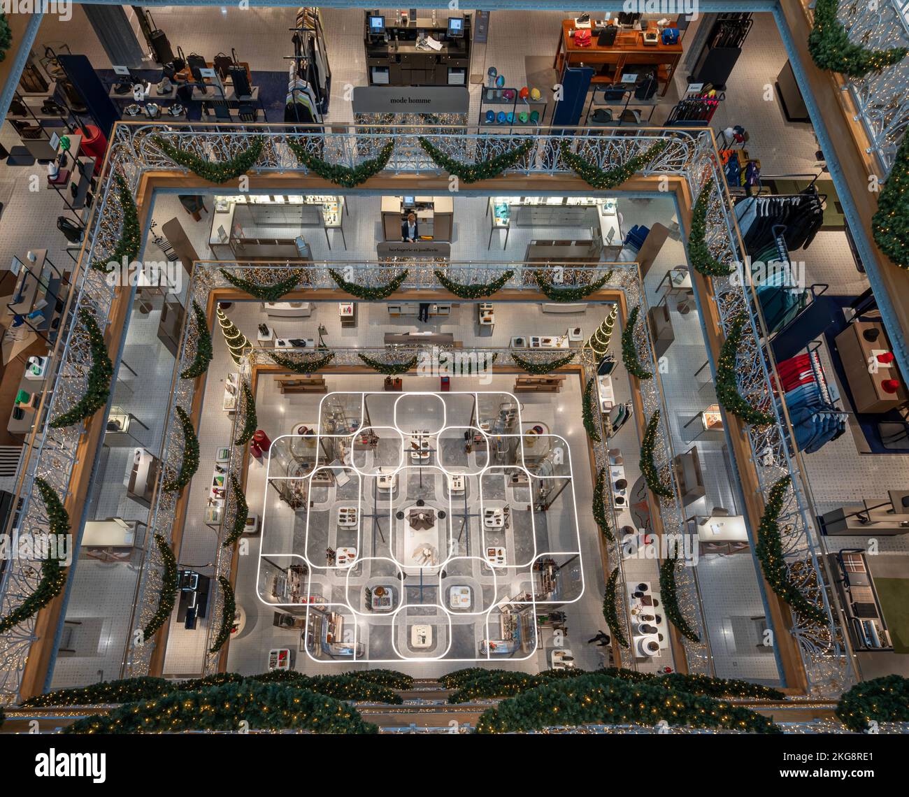 La Samaritaine grande magazzino. Vista interna dell'edificio Foto Stock